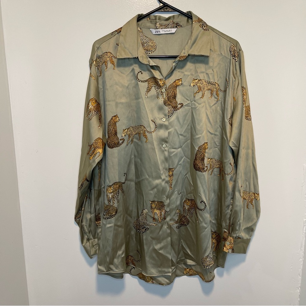 Zara cheetah button up shirt women’s size XL